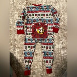 Bucees Festive Kids One Piece Pajama with Santa and Music Notes size 5T
